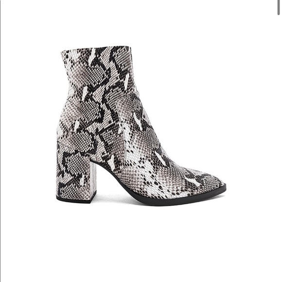 Tony Bianco Brazen Bootie - Picture 3 of 11